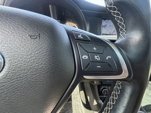 Used 2019 INFINITI QX30 w/ Cargo Package FWD image 29