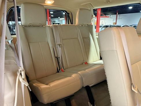 Used 2014 Ford Expedition EL XLT w/ Equipment Group 202A image 40