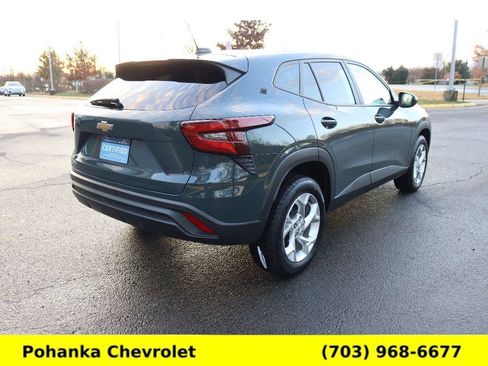 Certified 2025 Chevrolet Trax LS w/ LS Convenience Package image 7