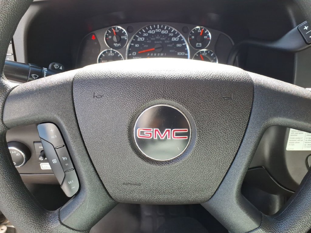 Used 2021 GMC Savana 3500 Extended w/ Power Convenience Package RWD image 5