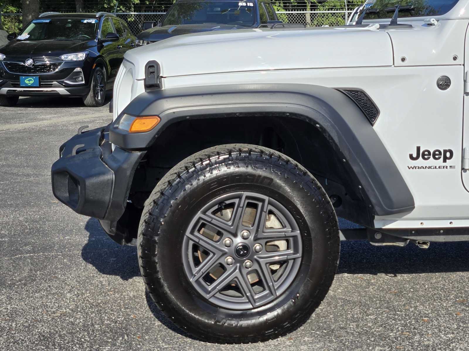 Used 2024 Jeep Wrangler Sport AWD/4WD image 8