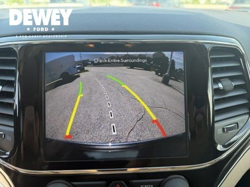 Used 2020 Jeep Grand Cherokee Limited AWD/4WD image 20