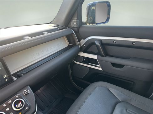 Used 2020 Land Rover Defender 110 S image 18