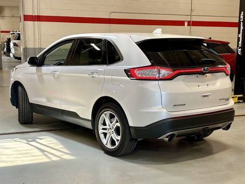 Used 2017 Ford Edge Titanium w/ Technology Package AWD/4WD image 2