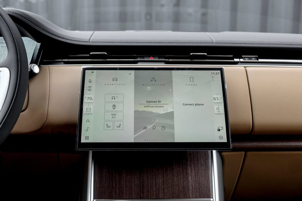 New 2026 Land Rover Range Rover Long Wheelbase SE AWD/4WD image 19