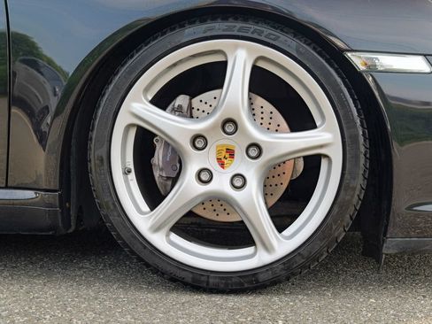 Used 2006 Porsche 911 Carrera RWD image 13