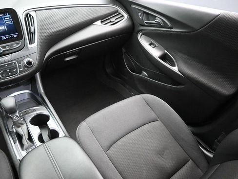 Used 2024 Chevrolet Malibu LT image 12