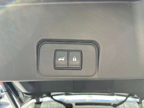Certified 2024 Nissan Rogue SV w/ SV Premium Package AWD/4WD image 14