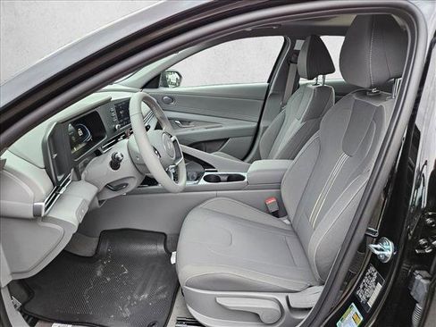 New 2026 Hyundai Elantra SEL Sport FWD image 4