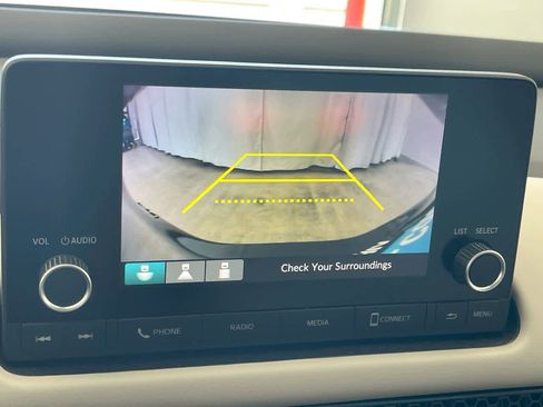 Used 2024 Honda HR-V LX image 26