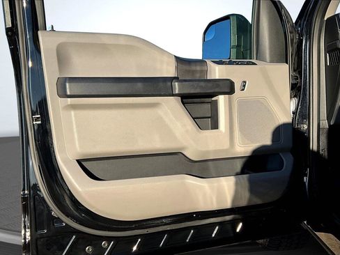 Used 2018 Ford F150 XL w/ Equipment Group 101A Mid image 23