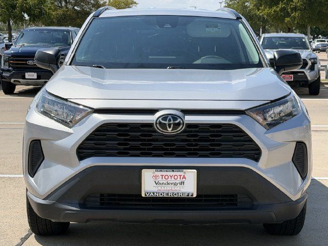Used 2021 Toyota RAV4 LE FWD image 8