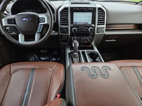 Used 2019 Ford F150 King Ranch w/ Equipment Group 601A Luxury AWD/4WD image 8