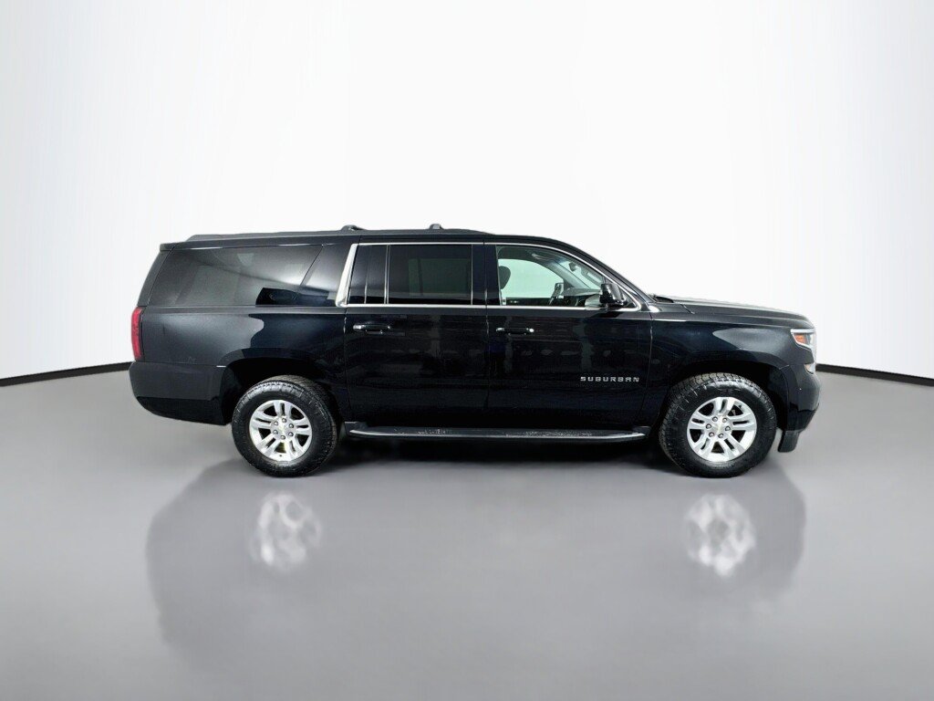 Used 2019 Chevrolet Suburban LS AWD/4WD image 6