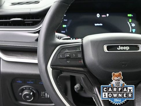 Used 2022 Jeep Grand Cherokee Limited 4xe w/ Luxury Tech Group II image 31