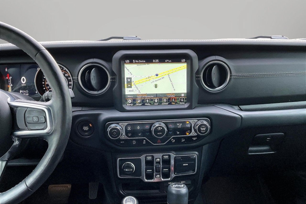 Certified 2018 Jeep Wrangler Unlimited Sahara w/ Dual Top Group AWD/4WD image 12