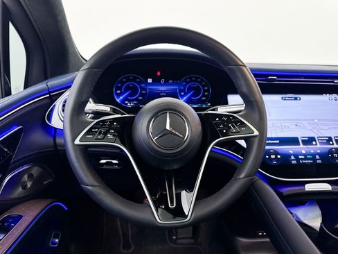 Used 2023 Mercedes-Benz EQS 580 4MATIC SUV image 35