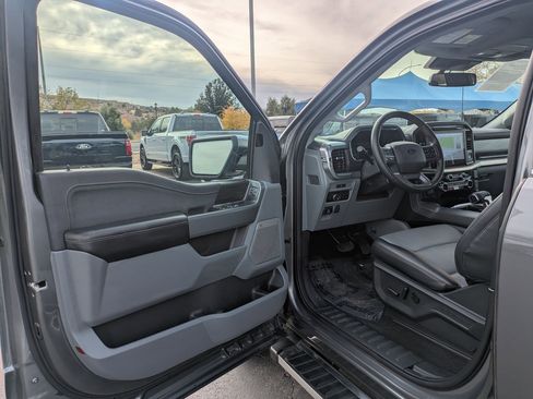 Used 2025 Ford F150 Lariat w/ Equipment Group 501A Mid image 12