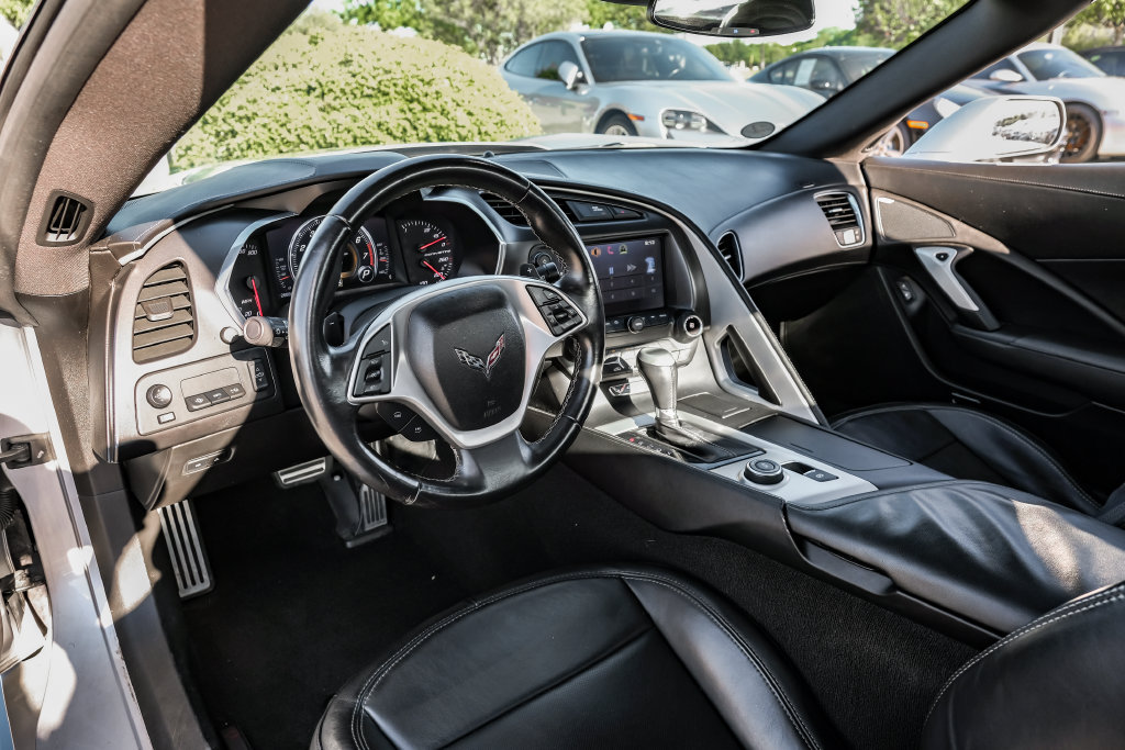 Used 2014 Chevrolet Corvette Stingray Convertible w/ 2LT Preferred Equipment Group RWD image 13