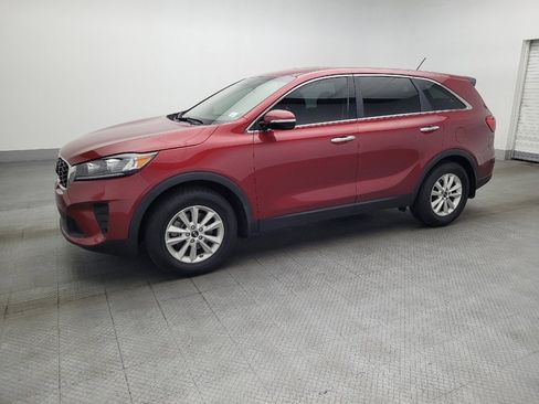 Used 2020 Kia Sorento LX image 2