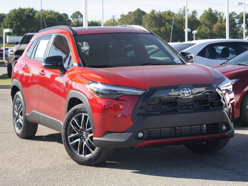 New 2026 Toyota Corolla Cross XLE FWD image 18