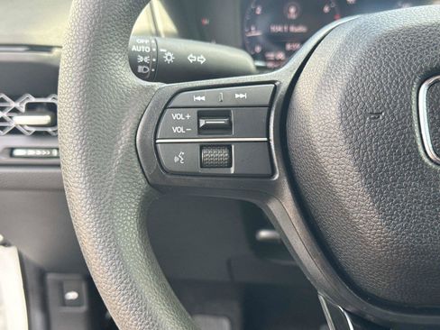 Certified 2024 Honda Accord EX image 29