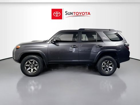 Used 2022 Toyota 4Runner TRD Off-Road Premium w/ Moonroof Package AWD/4WD image 7