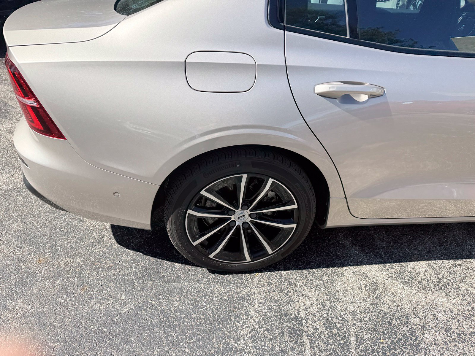 Used 2025 Volvo S60 T8 Plus AWD/4WD image 9