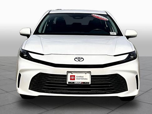 Certified 2025 Toyota Camry LE FWD image 3