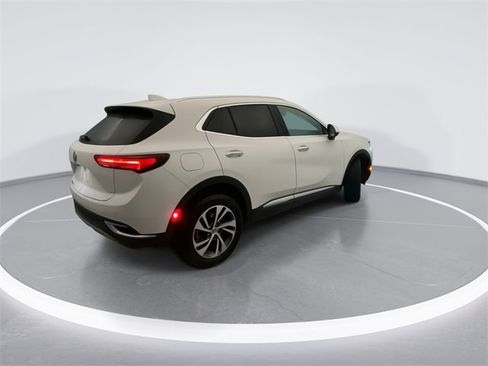 Used 2023 Buick Envision Essence image 4