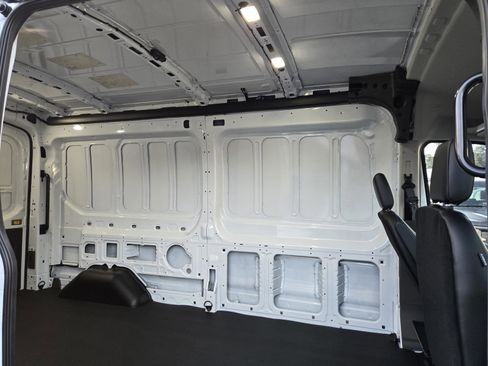 New 2026 Ford Transit 250 148 Medium Roof image 7