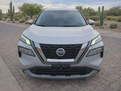 Used 2021 Nissan Rogue SV image 8