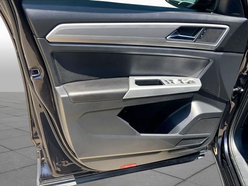 Used 2018 Volkswagen Atlas S FWD image 21