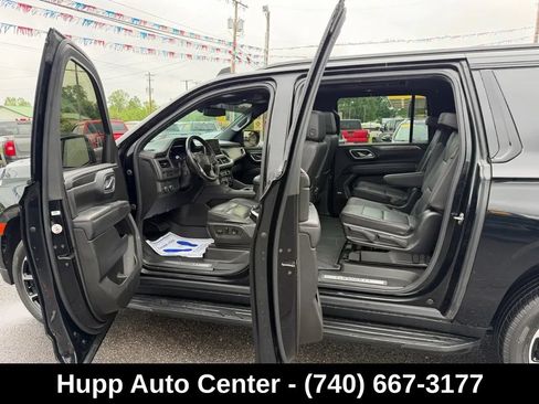 Used 2022 Chevrolet Suburban RST w/ Luxury Package AWD/4WD image 7