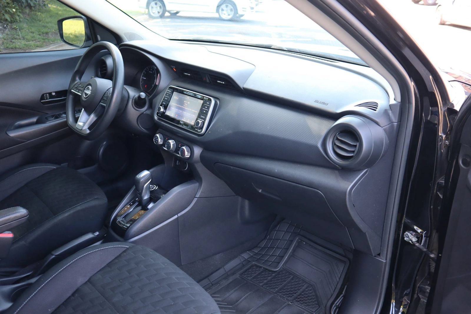 Used 2022 Nissan Kicks S FWD image 15