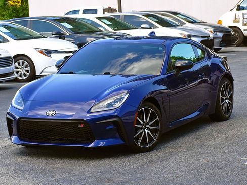 Used 2022 Toyota GR86 w/ ALL Weather Mat Package (TMS) RWD image 5