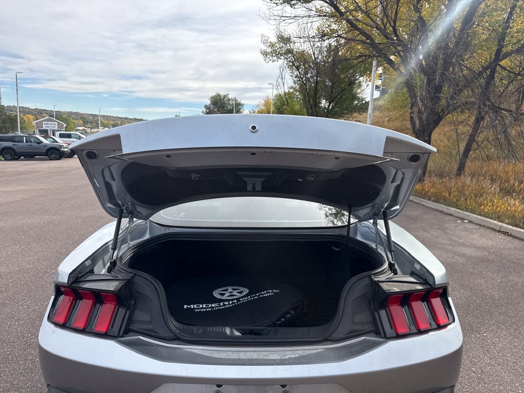 Used 2024 Ford Mustang GT Premium RWD image 9