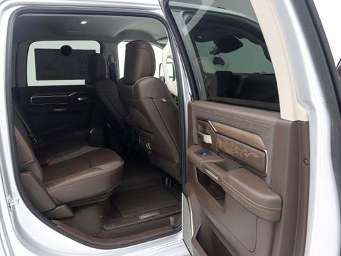 Used 2026 RAM 2500 Limited AWD/4WD image 12