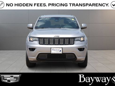 Used 2019 Jeep Grand Cherokee Altitude RWD image 2