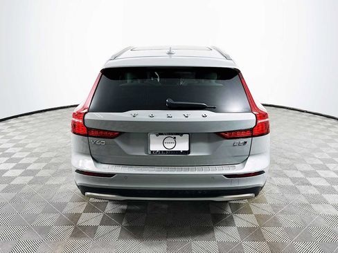 Used 2026 Volvo V60 B5 Cross Country Plus w/ Climate Package AWD/4WD image 6