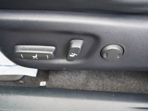 Used 2014 Toyota RAV4 Limited FWD image 15