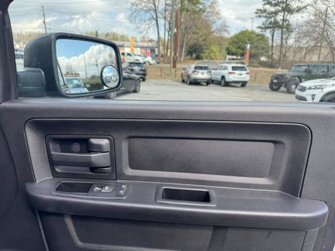 Used 2015 RAM 1500 Express image 20