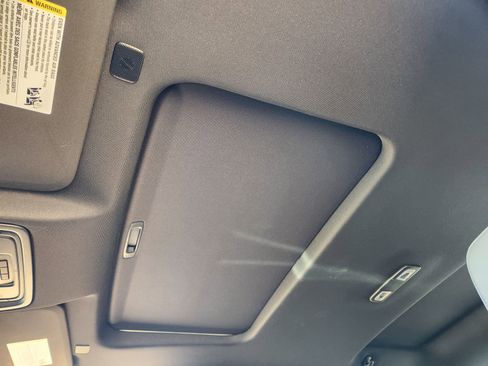 Used 2025 Chevrolet Silverado 1500 ZR2 w/ Technology Package image 29