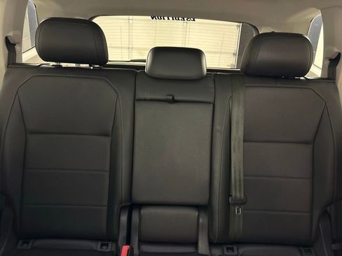 Used 2019 Volkswagen Tiguan SEL image 41