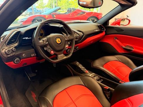 Used 2018 Ferrari 488 Spider RWD image 24
