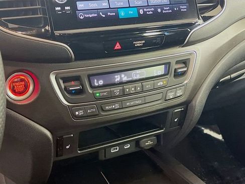 Certified 2025 Honda Ridgeline TrailSport image 13