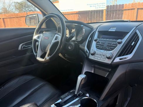 Used 2011 GMC Terrain SLT image 12