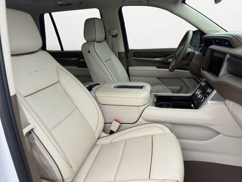 Used 2023 GMC Yukon Denali w/ Max Trailering Package image 15