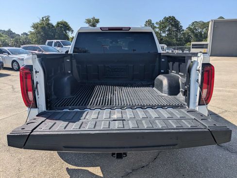 Used 2025 GMC Sierra 1500 SLT AWD/4WD image 13