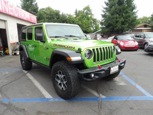 Used 2019 Jeep Wrangler Unlimited Rubicon AWD/4WD image 2